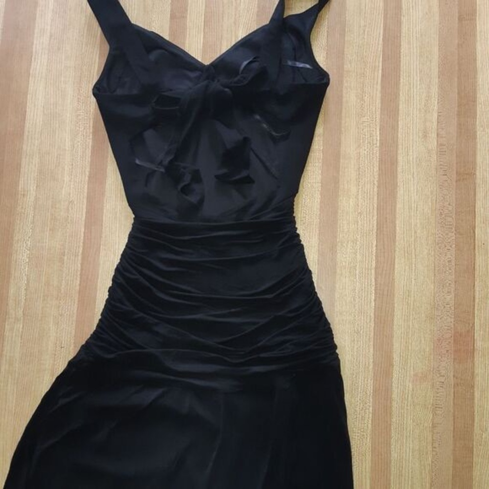 Le chateau Black Long Ruched Knit Formal Dress XXS